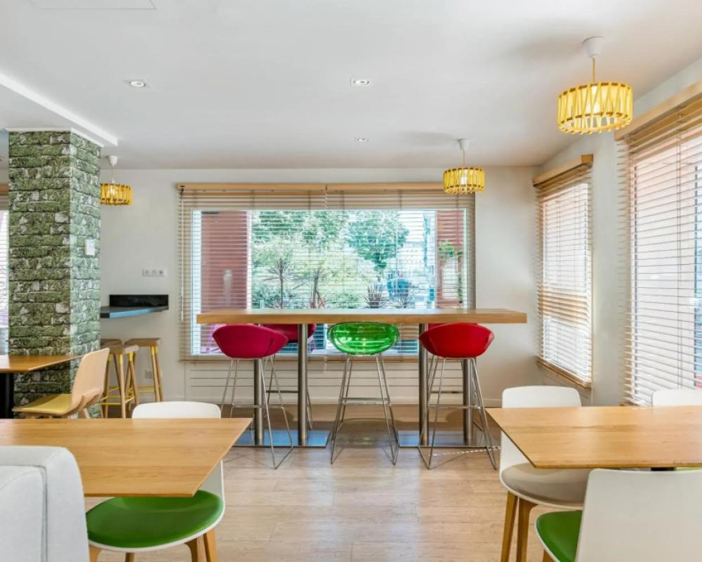 фото ibis Styles Annecy Gare Centre