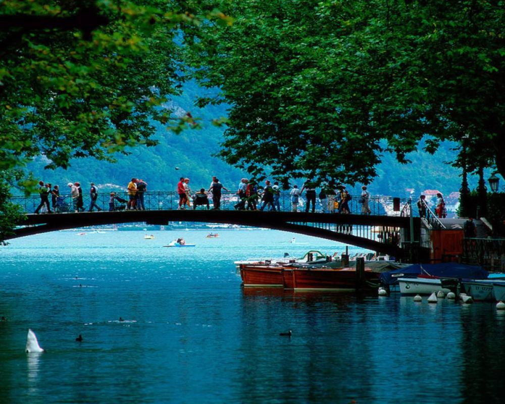 фото ibis Styles Annecy Gare Centre