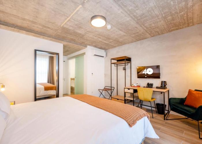 Fort40 Guest House