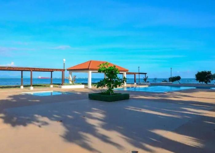 Impeccable 2-BR Apartment-Ornella Villa