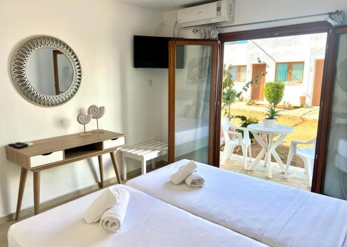 Kali Holiday Apartments