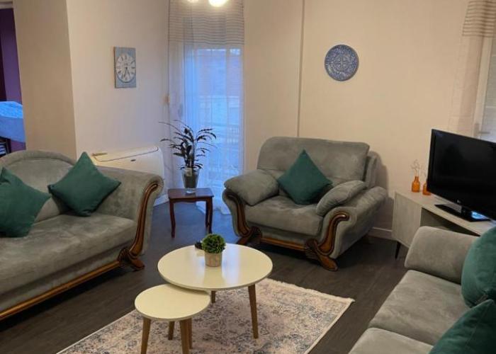 Pedestrian Street Center Apartment