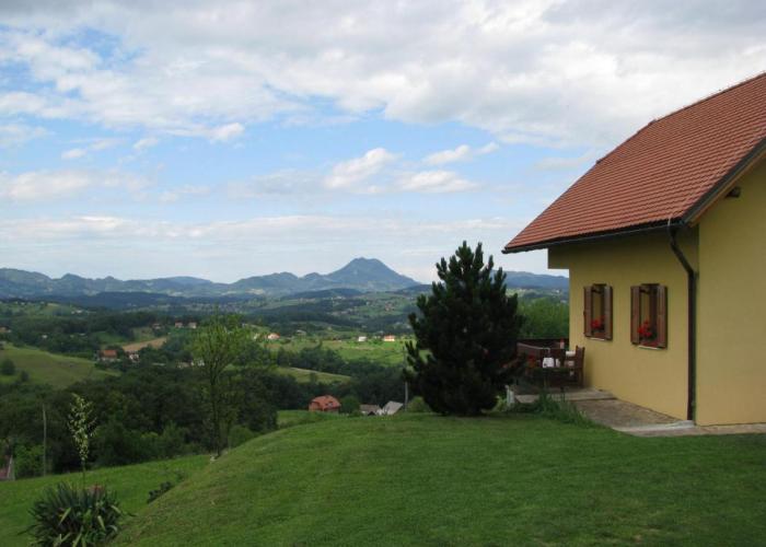 Holiday House PANORAMA