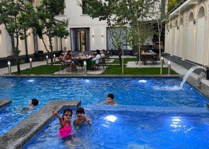 Turon Lux Hotel