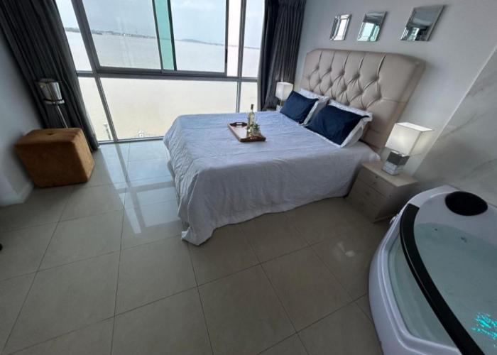 Ecusuites Riverfront One Vista al Río Jacuzzi Hidro