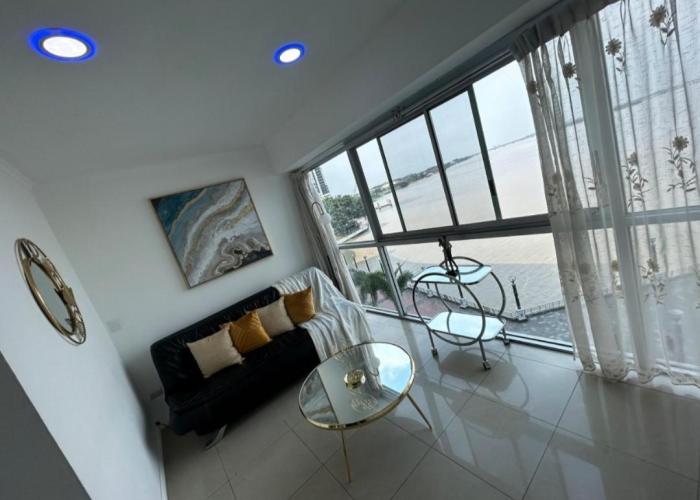 Ecusuites Riverfront One Vista al Río Jacuzzi Hidro