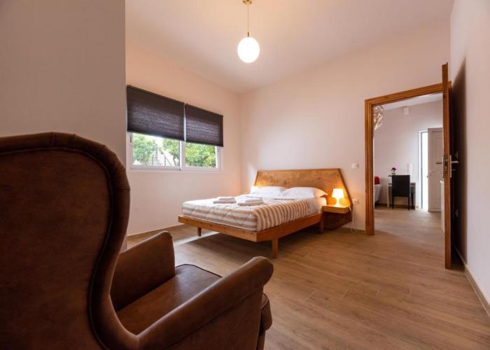 Serenity - Brand New Apt Near Athens Int Arpt