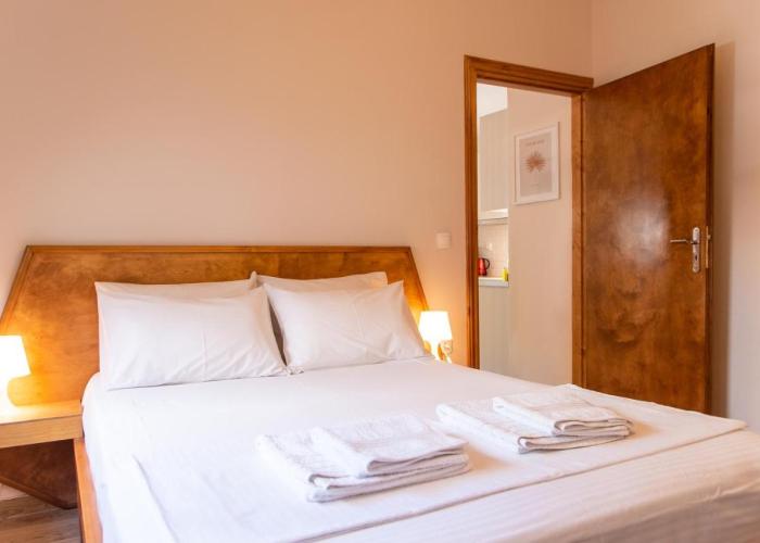 Serenity - Brand New Apt Near Athens Int Arpt