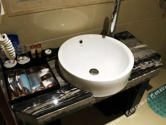 47 Degree North Hot Spring Hotel (Qiqihar Medical College Wanda Plaza Branch)