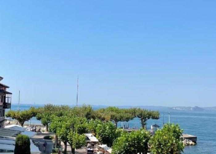 Torri Panoramic Apartment