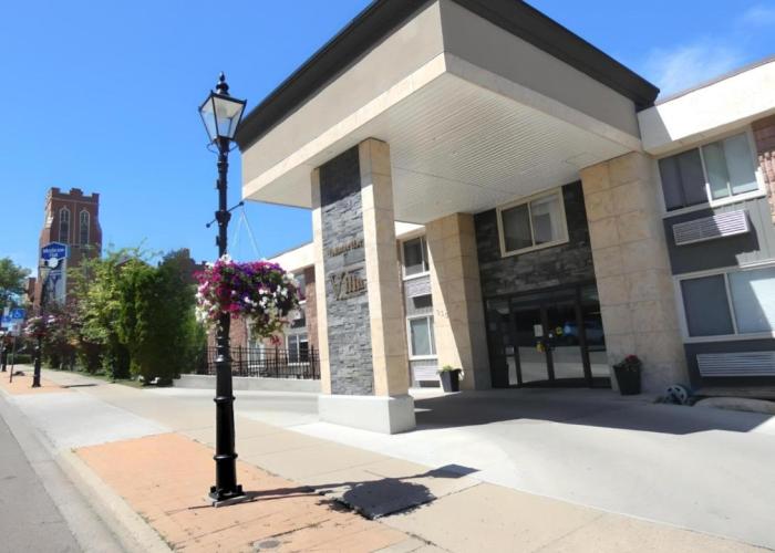 The Medicine Hat Villa