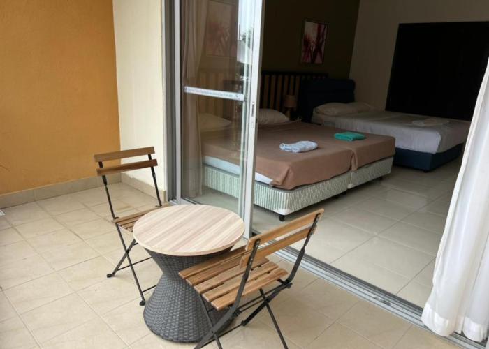 Relax At Gold Coast Morib