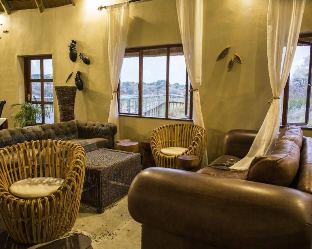 Hakusembe River Lodge