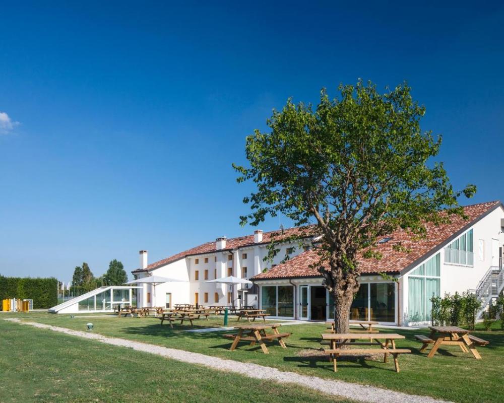 фото Nomad Hostel