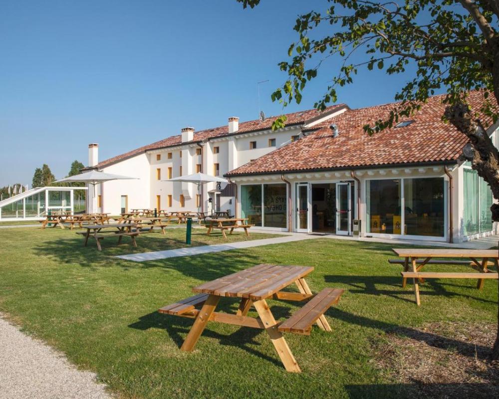 фото Nomad Hostel