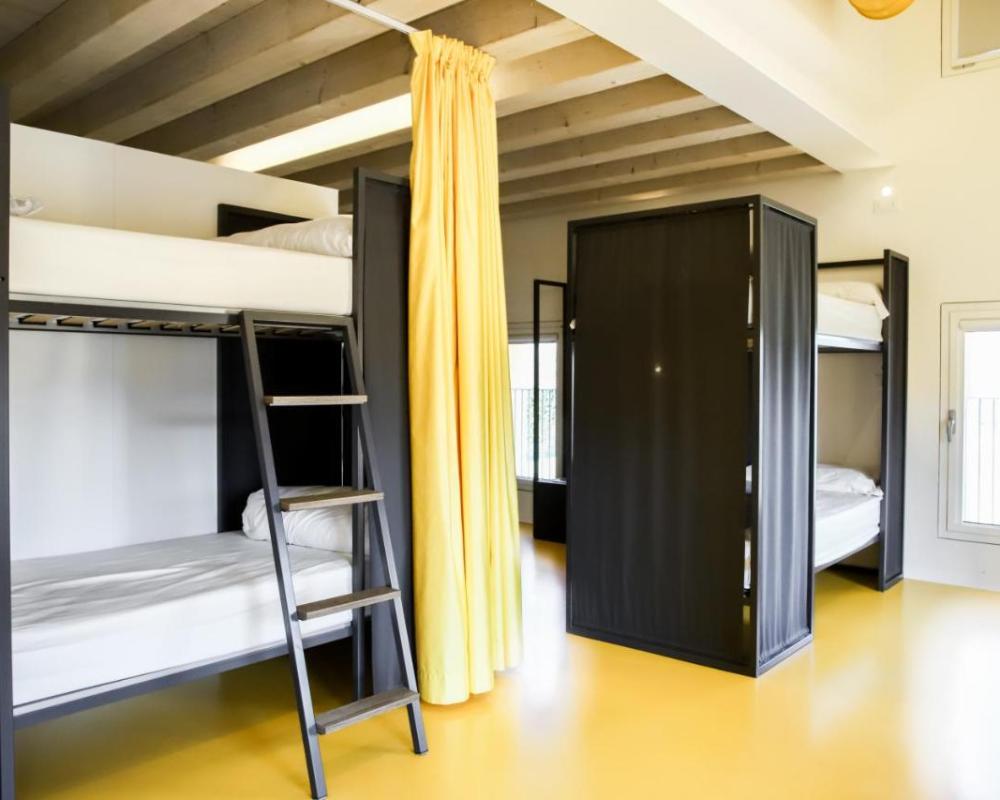 фото Nomad Hostel