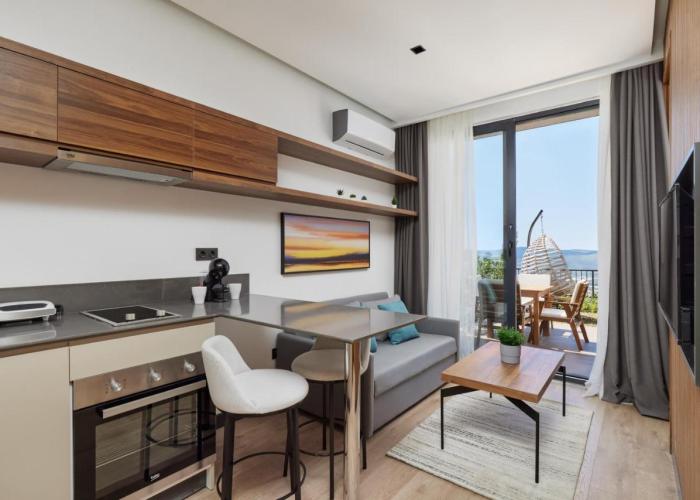 Bayview Hills Luxury Residences