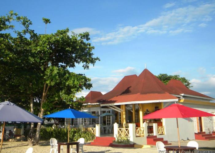 Coral Seas Beach Resort
