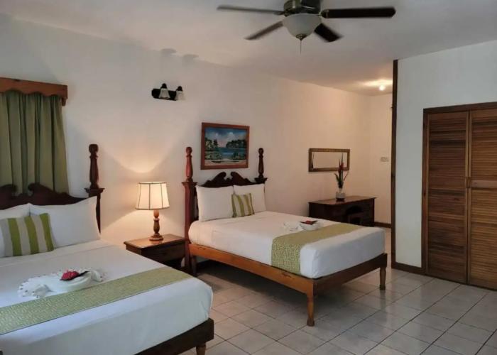 Merrils Beach Resort II