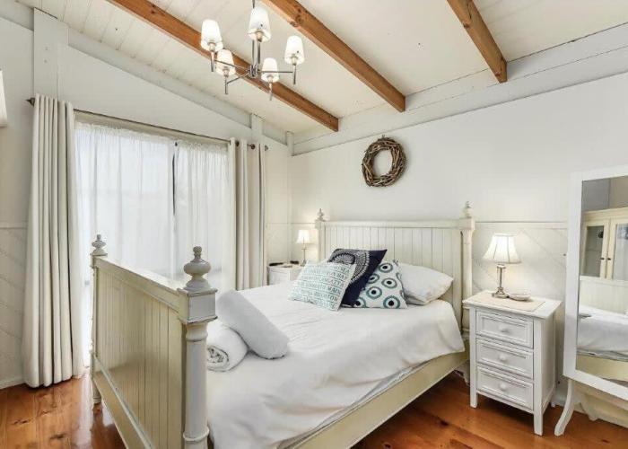 LONGUSTINE - Pet Friendly
