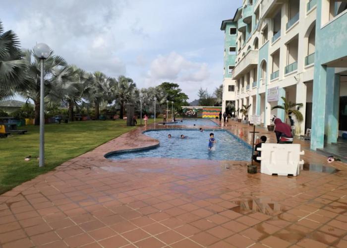 Glossy Marina Homestays