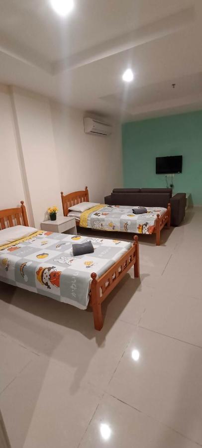 Glossy Marina Homestays