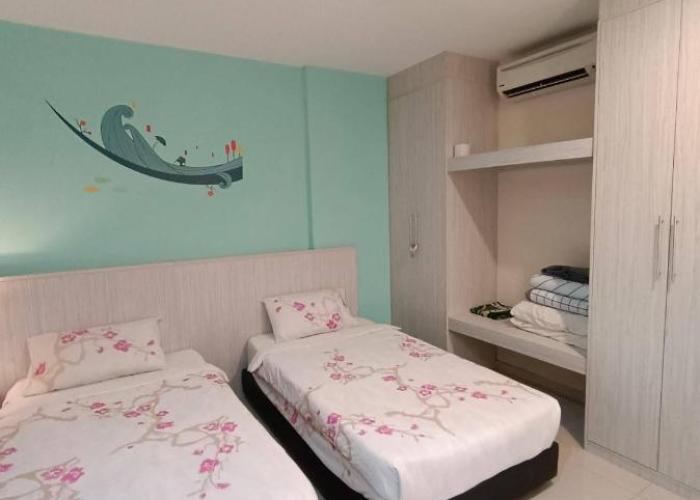 Glossy Marina Homestays