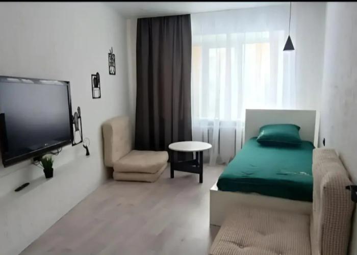 Apartments on 3/4 Karl Marx Street