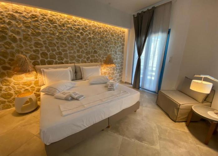 Kores of Poros