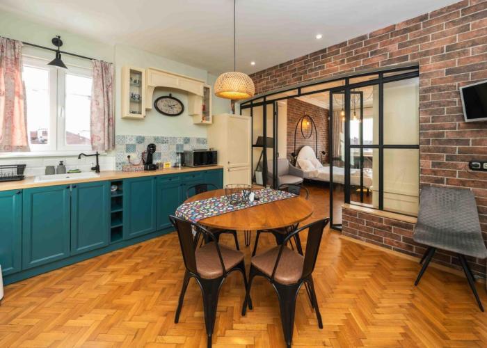 Heart of the City Center Lux Apartment with View