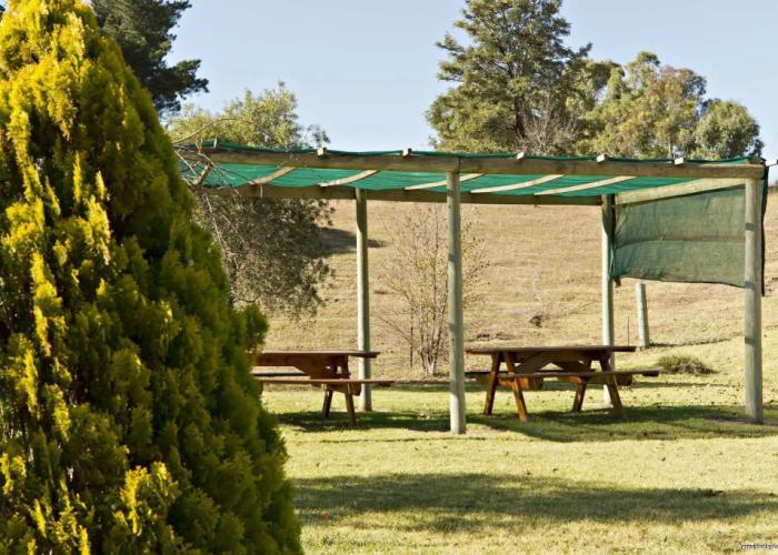 Hilltops Retreat Motor Inn
