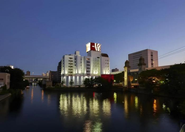Hotel Love