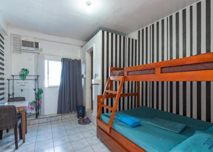 Pier La Casa Homestay Building