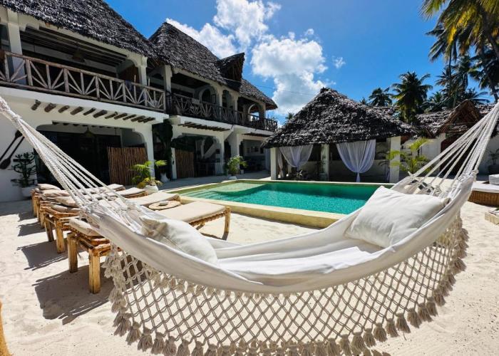 Olamanga Villa