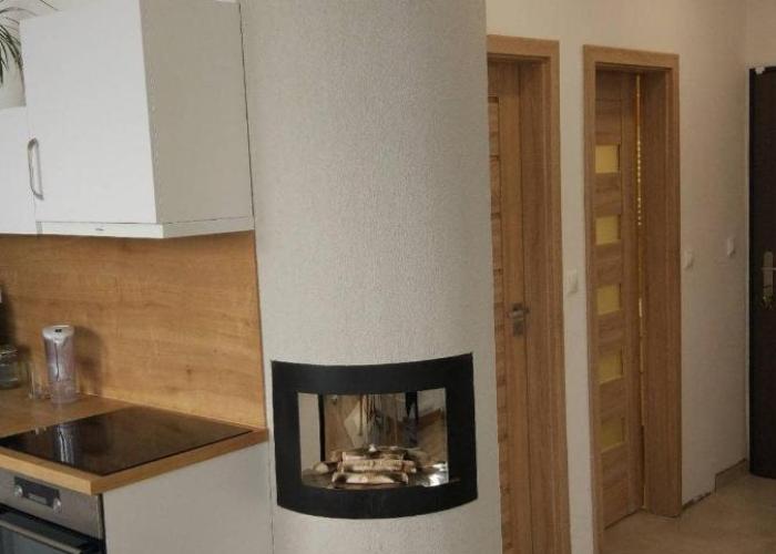 Moderný apartmán s krbom a klimatizáciou