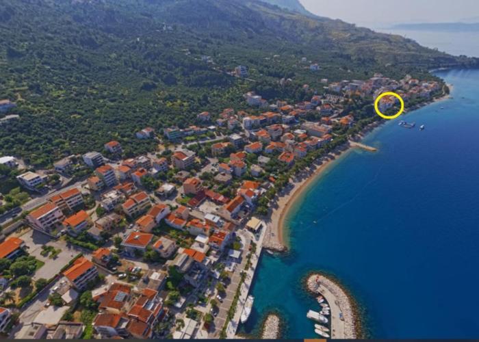 Villa LUCY Tucepi, beachfront