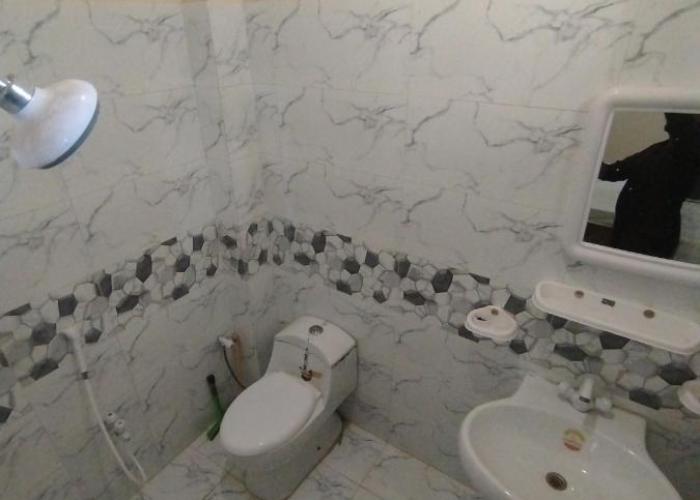 Motel 525 near Agha khan and Liaqat Hospital