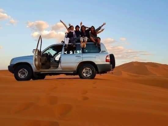 Excreción erg chegaga 2 jour départ zagora 4x4