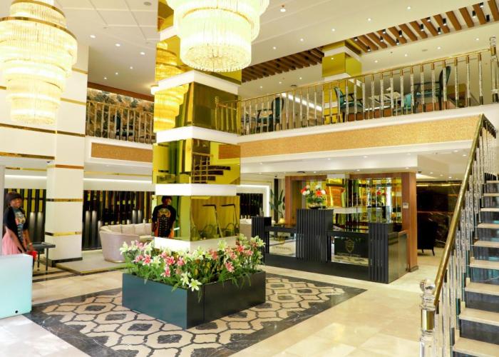 UNITED HOTEL INTERNATIONAL