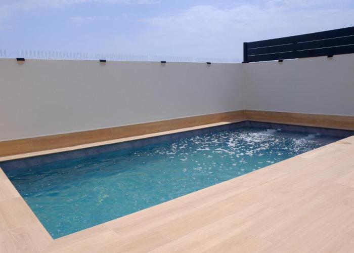EL ÁTICO DE TERESA con PISCINA PRIVADA CLIMATIZADA a 250m playa