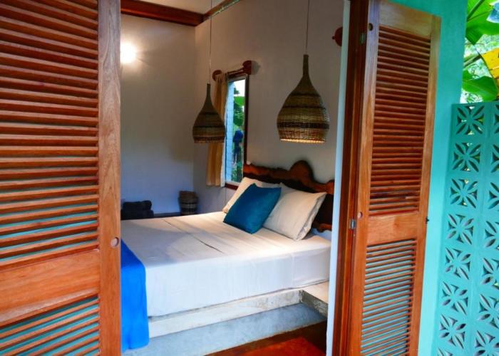 Alma Del Rio Eco-Comfort on the water