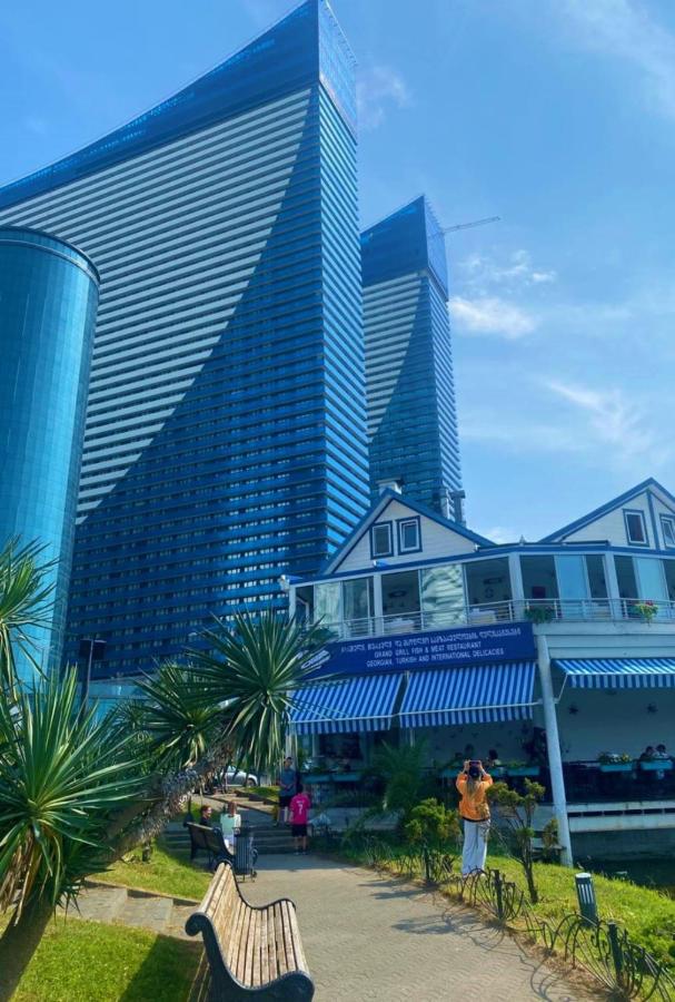 фото Come a Lot Aparthotel Batumi