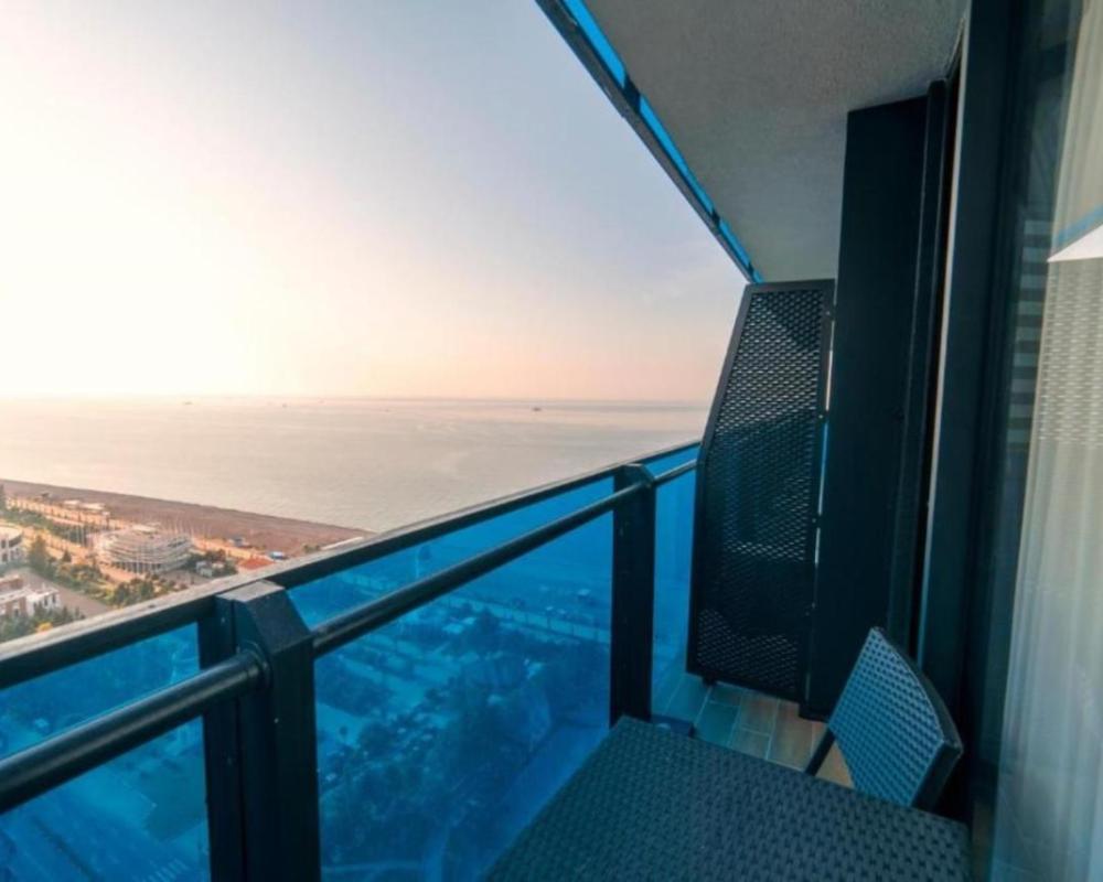 фото Come a Lot Aparthotel Batumi