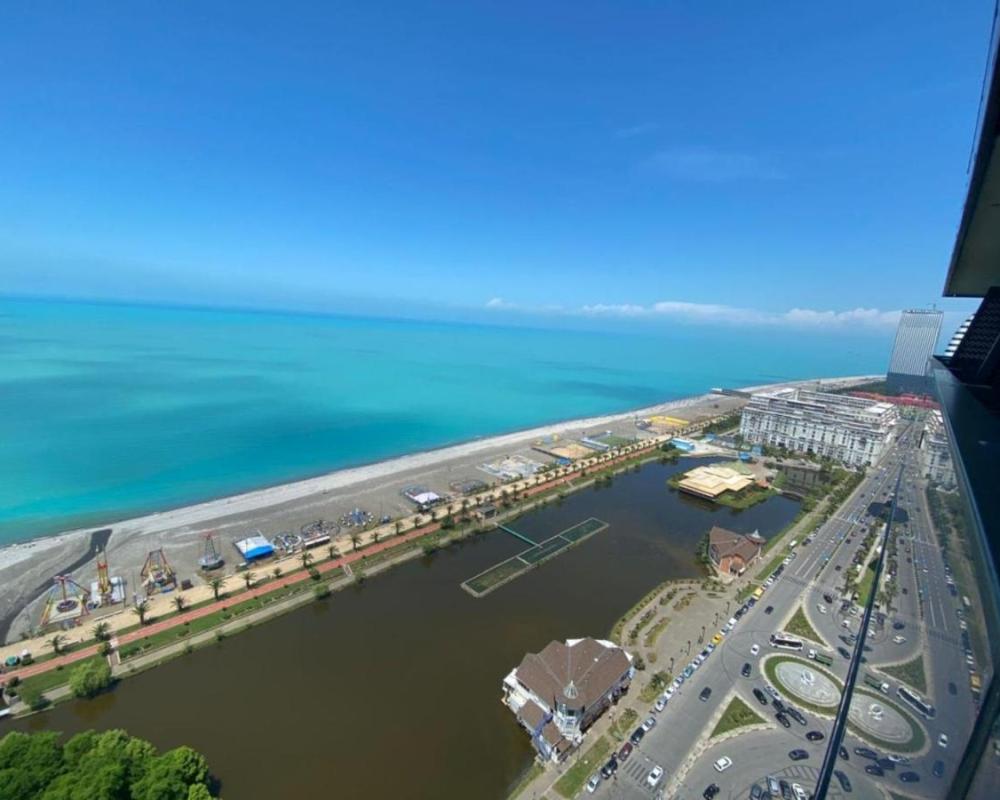 фото Come a Lot Aparthotel Batumi