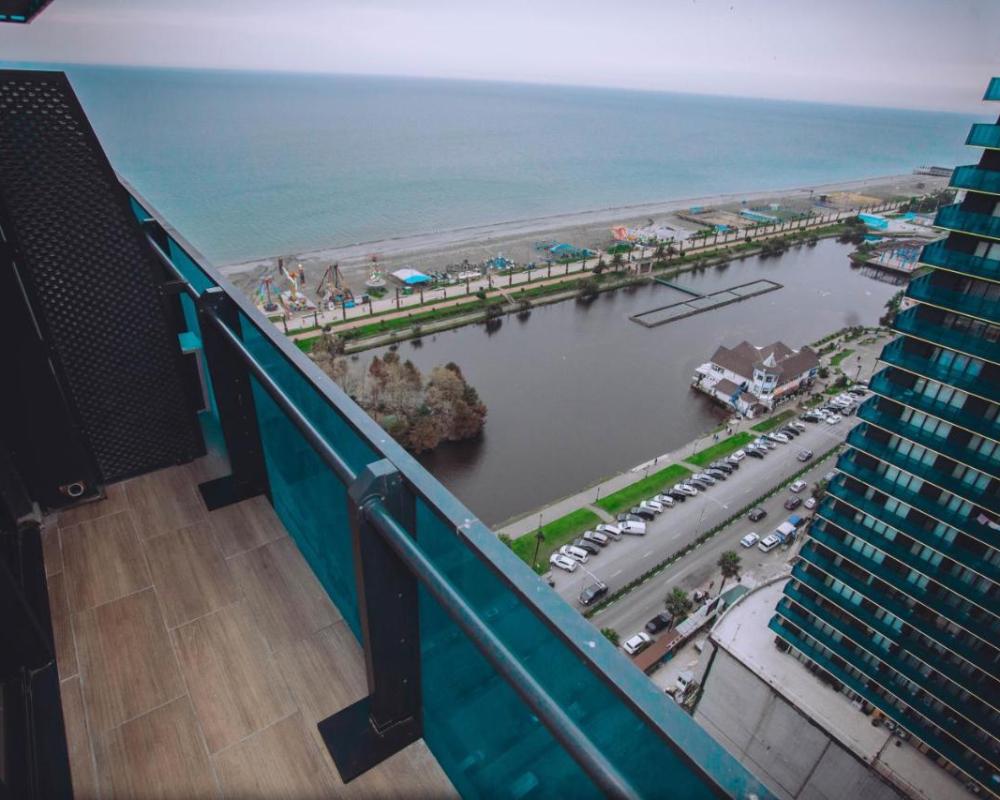 фото Come a Lot Aparthotel Batumi