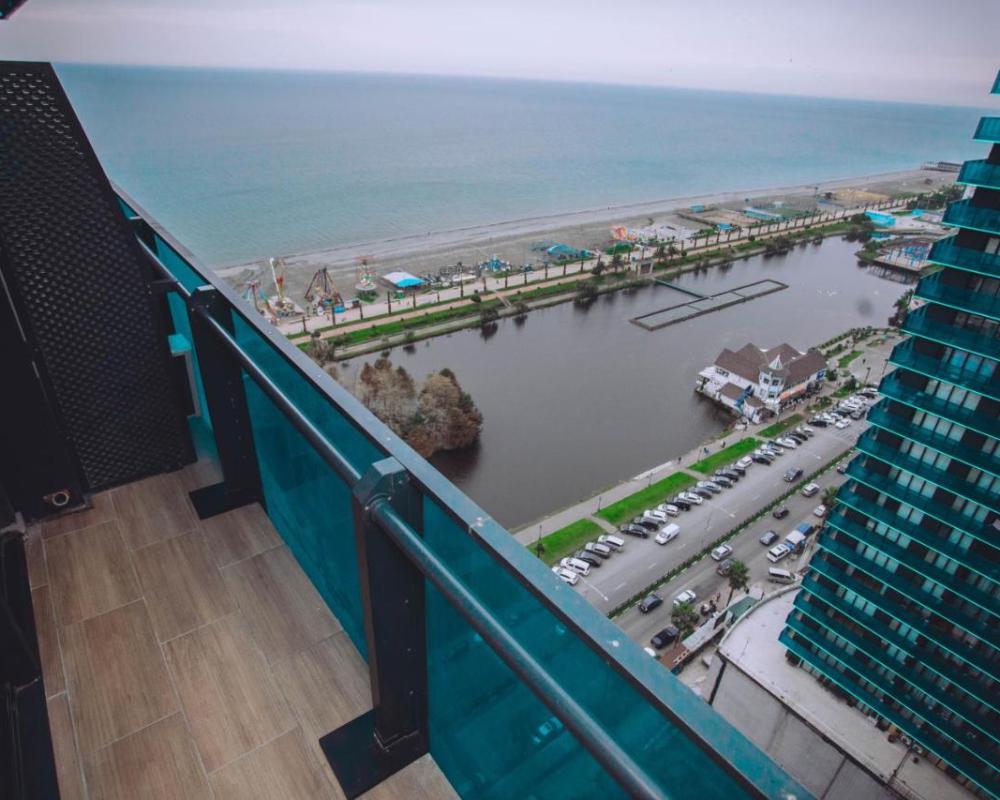 фото Come a Lot Aparthotel Batumi