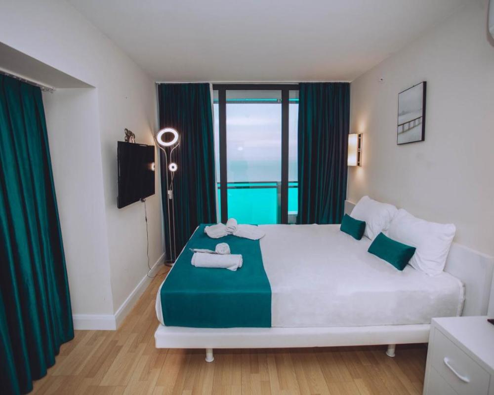 фото Come a Lot Aparthotel Batumi