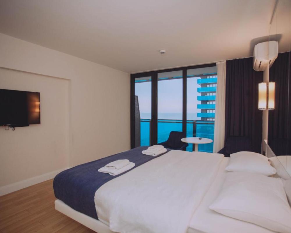 фото Come a Lot Aparthotel Batumi