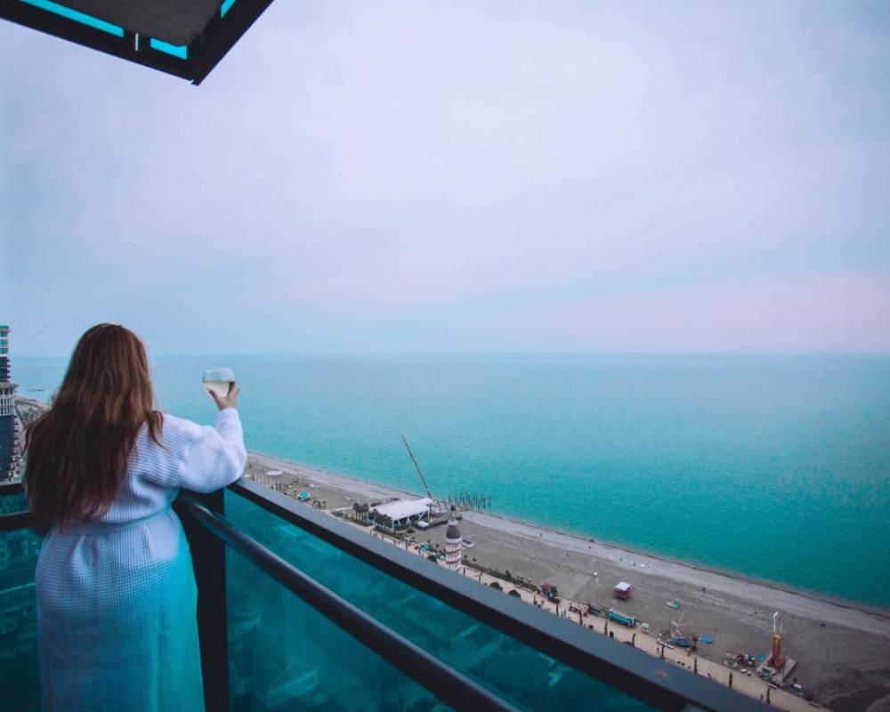 фото Come a Lot Aparthotel Batumi