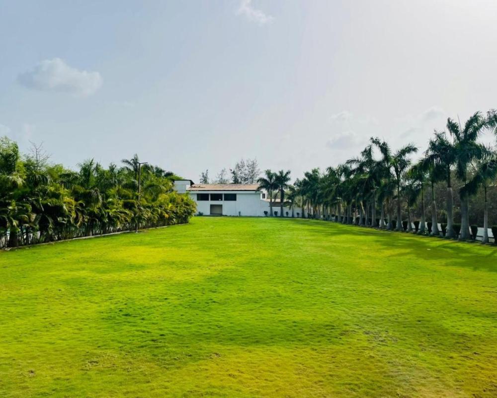 фото RAJ RESORT & BANQUETS